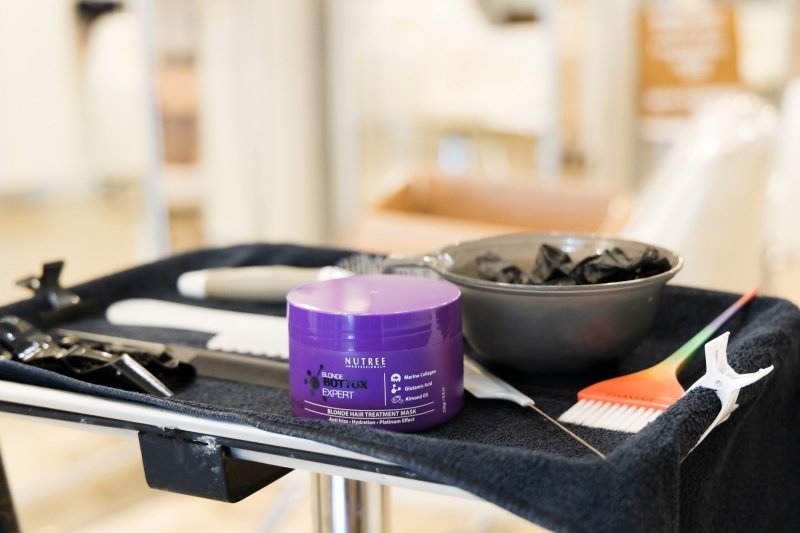 Blonde Bottox Class - Nutree Cosmetics property of 365 SUN LLC.